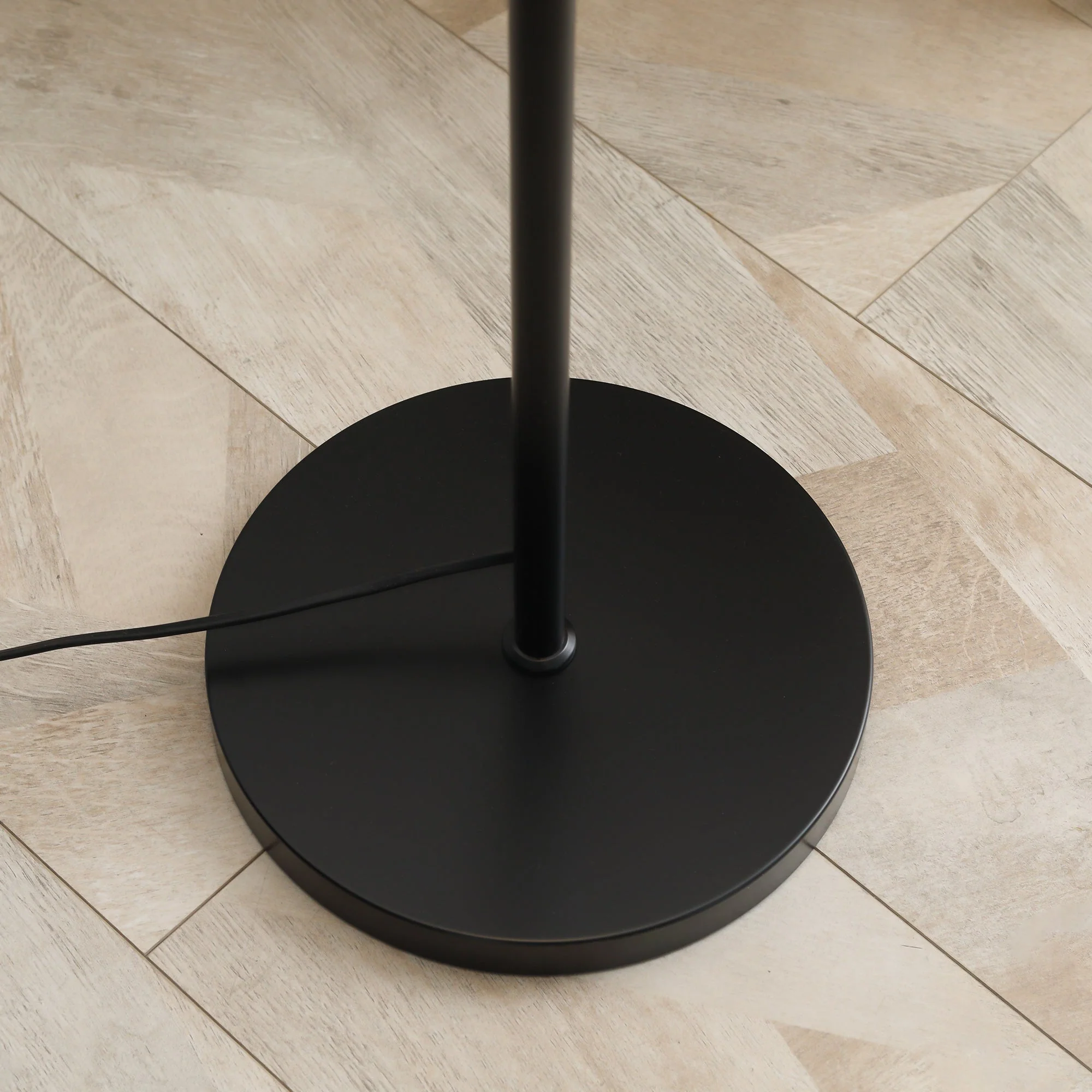 170cm Industrial 3-Light Floor Lamp - Image 9
