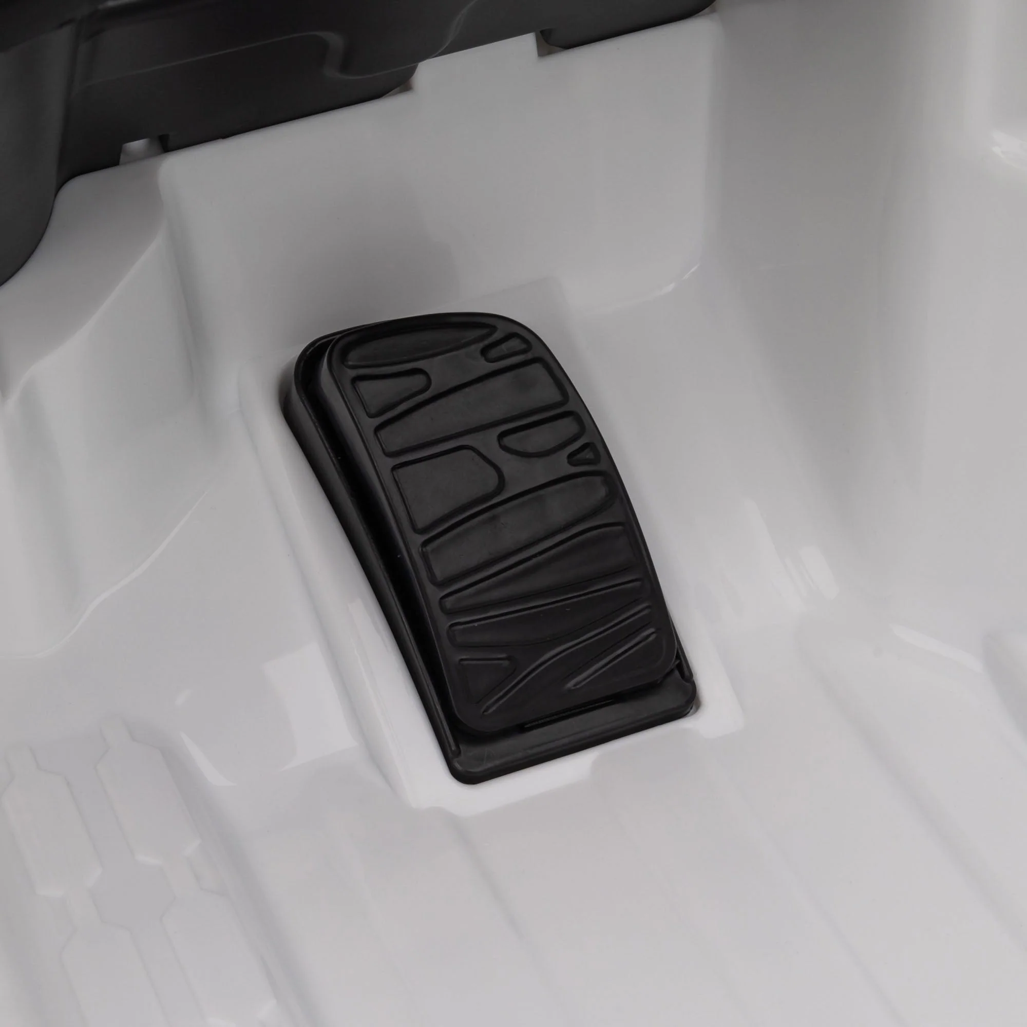 Audi Licensed 12V Kids Electric Ride-On - Image 8