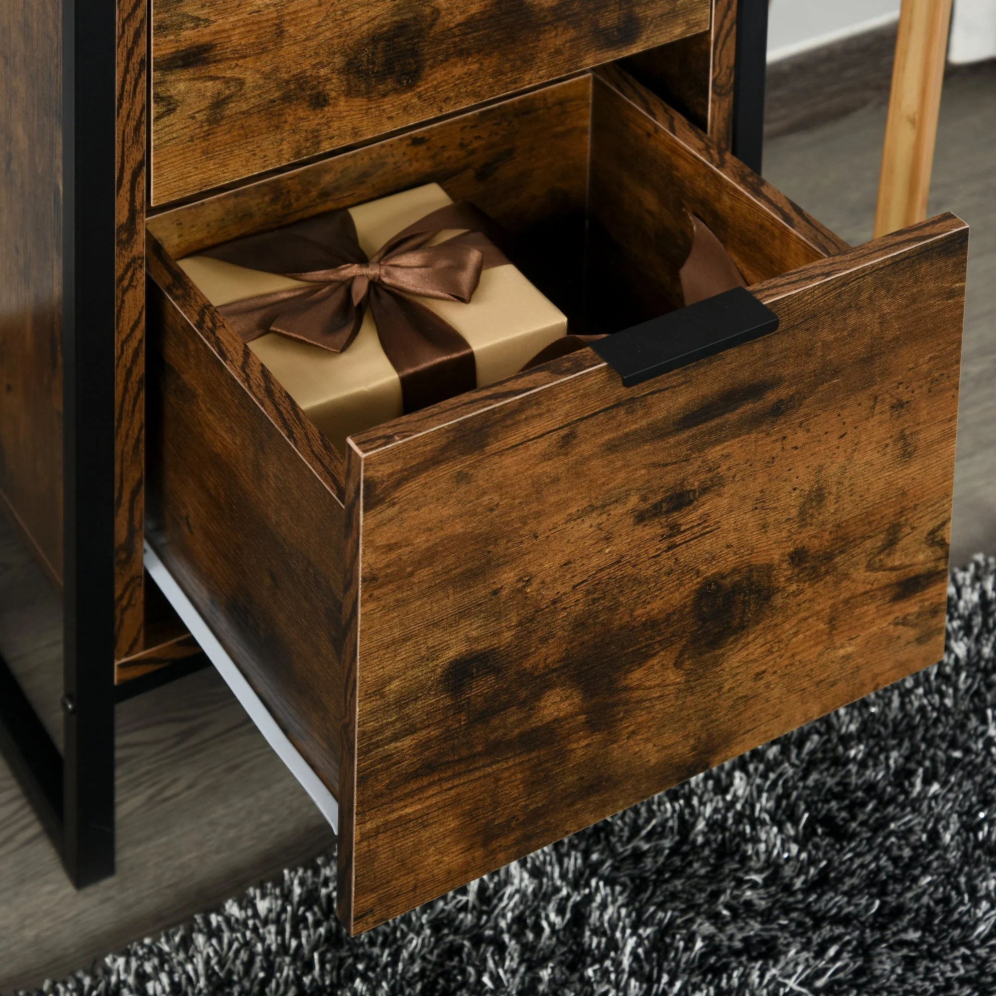 Bedroom Chest of Drawers - Image 8