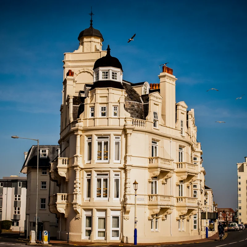 Historic Town And City Escape - Gift Experience For Two - Image 3