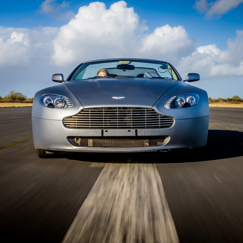 James Bond Triple Aston Martin Drive - Gift Experience - Image 4