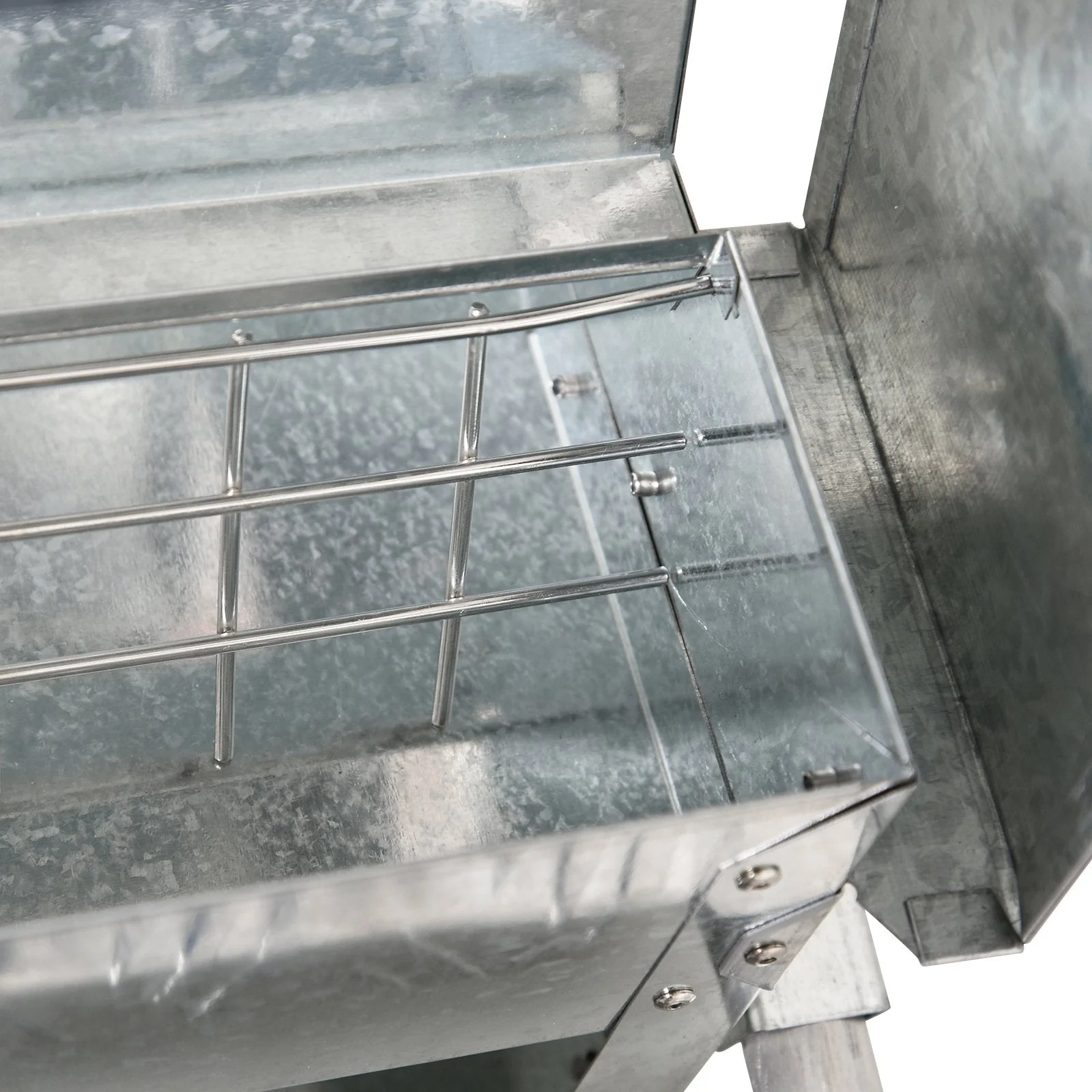 PawHut 11.5KG Automatic Chicken Poultry Feeder Rat Proof Treadle Self Opening with Galvanized Steel and Aluminium - Image 8