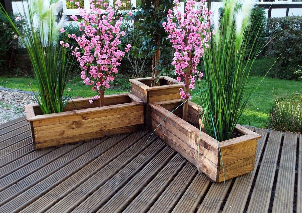 Scandinavian Redwood Garden Corner Planter by Charles Taylor - Image 4
