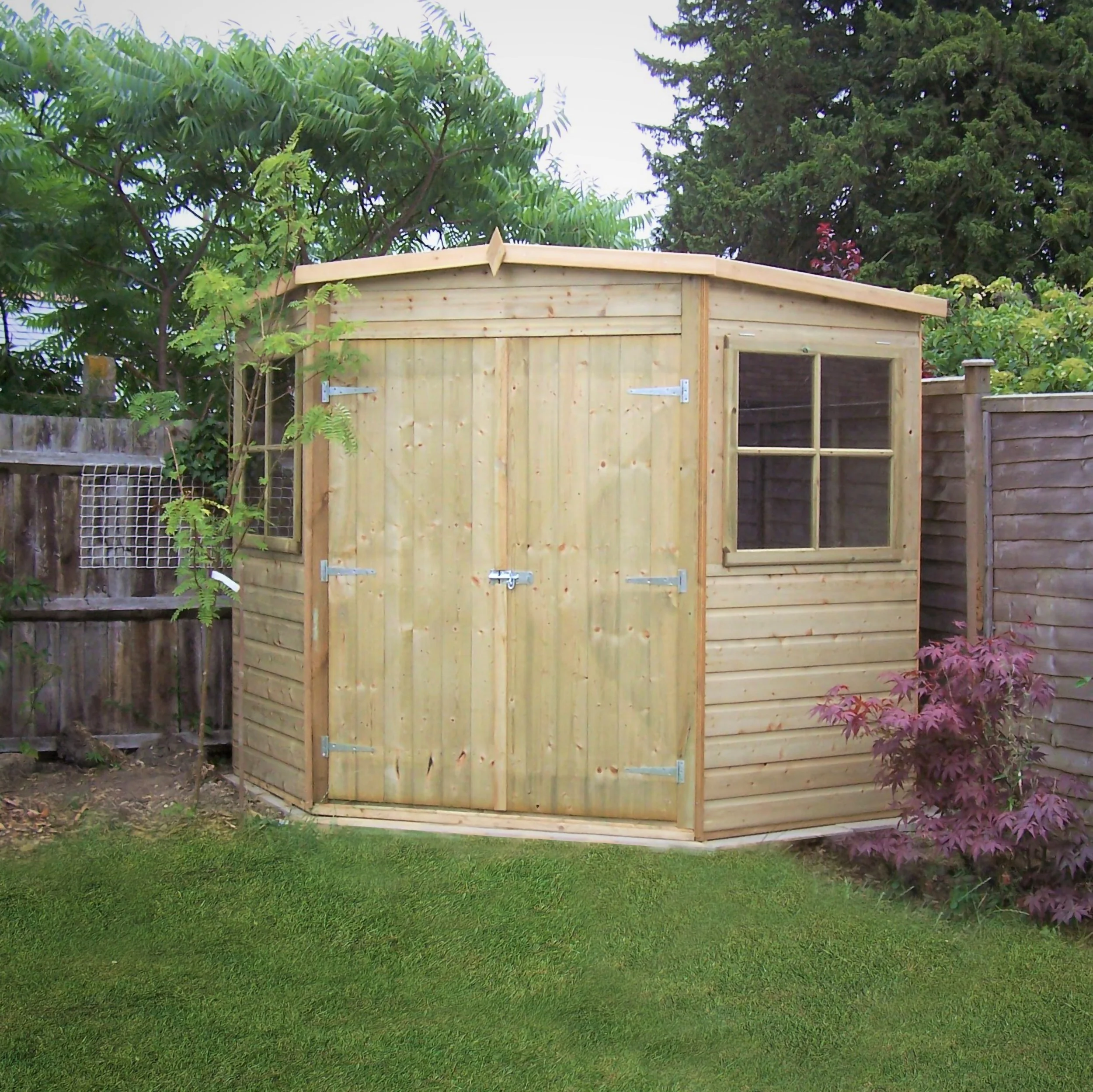 Corner 7' 1" x 7' 4" Flat Shed - Premium Pressure Treated Shiplap - Image 7
