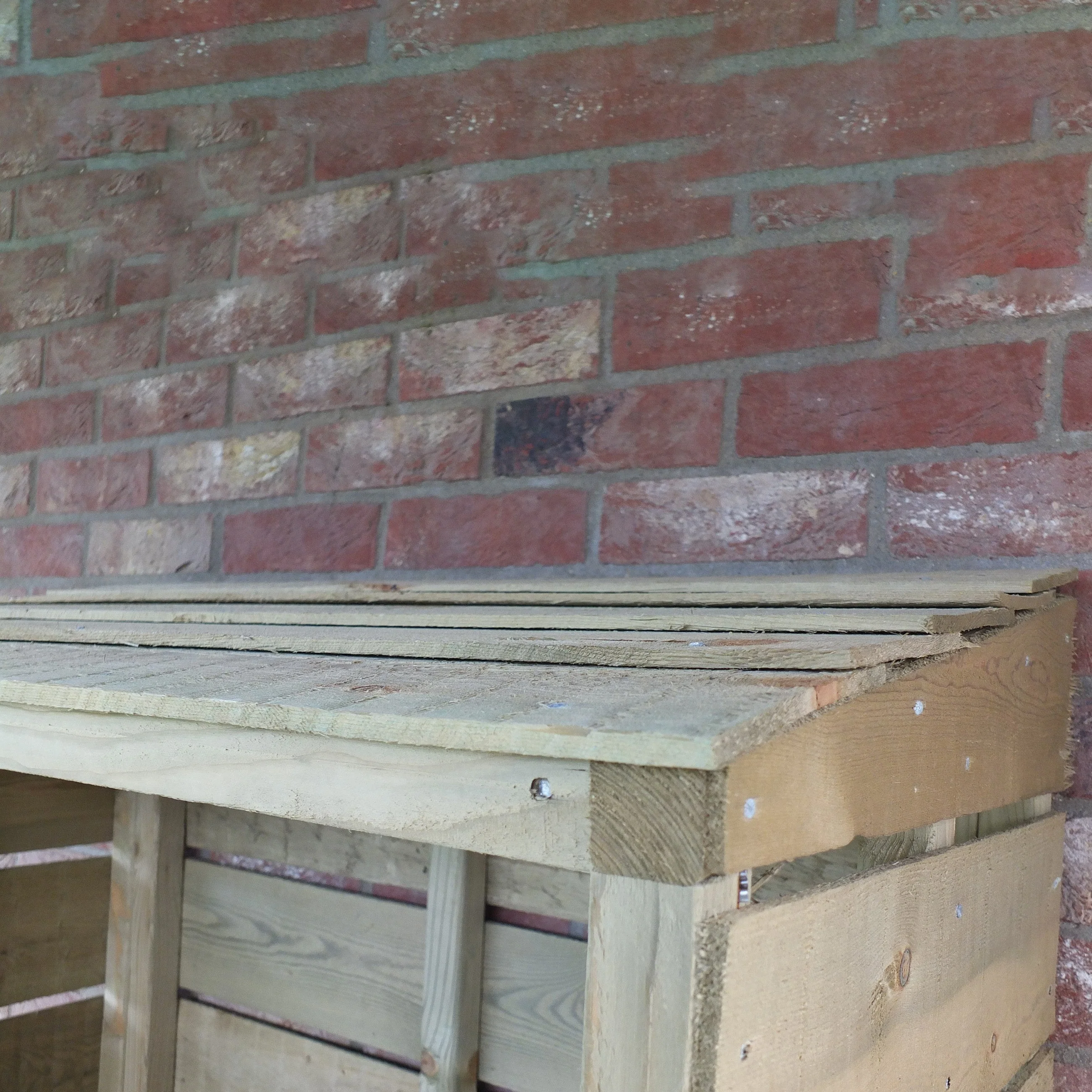 Tall Wall 1' 3" x 2' 10" Pent Log Store - Premium Pressure Treated Shiplap - Image 7