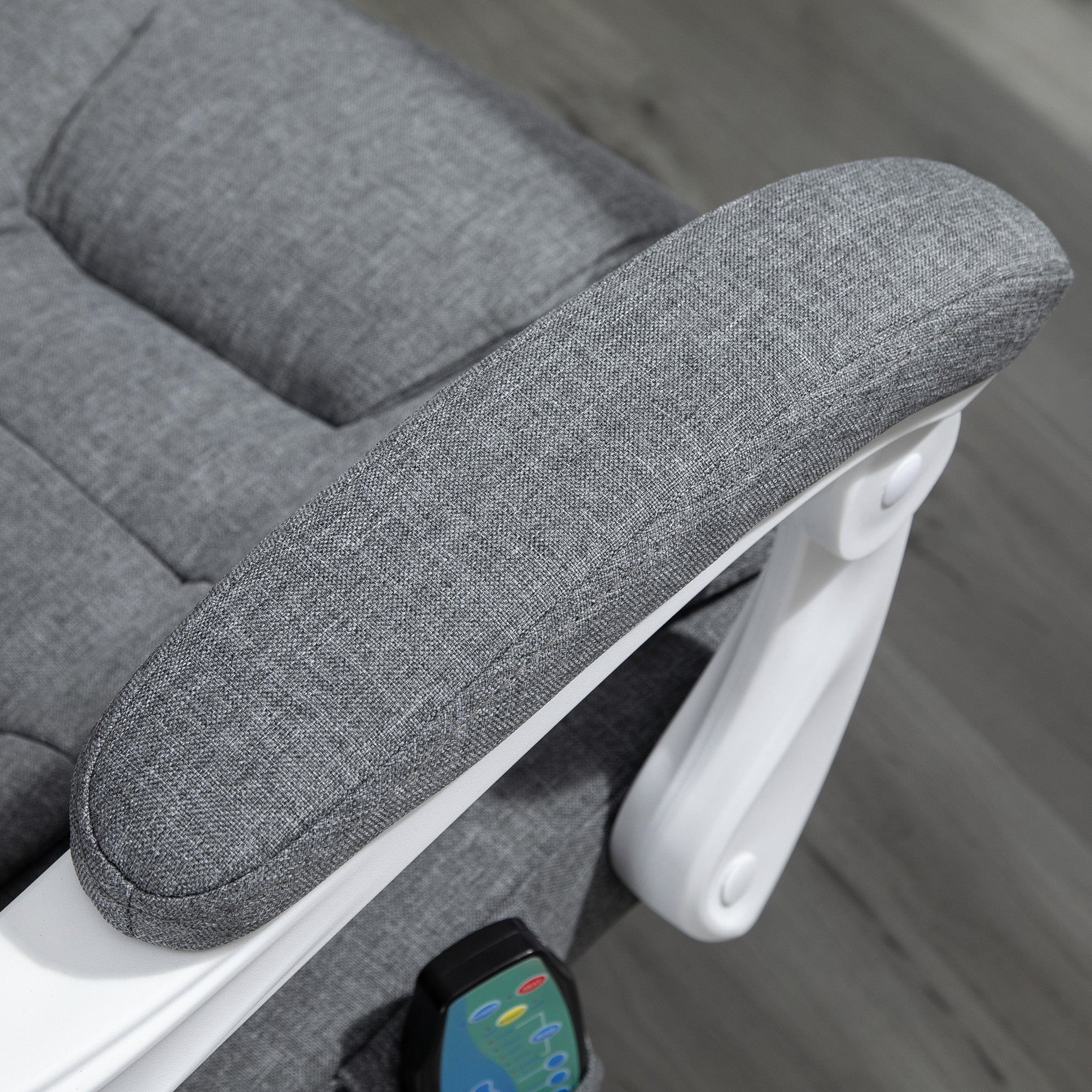 Vinsetto Heated 6 Points Vibration Massage Executive Office Chair Adjustable Swivel Ergonomic High Back Desk Chair Recliner with Footrest Grey - Image 9
