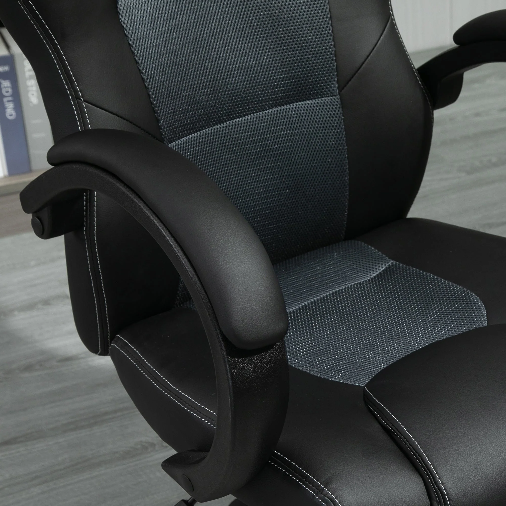 Vinsetto High-Back Office Chair Faux Leather Swivel Computer Desk Chair For Home Office With Wheels Armrests Black - Image 8