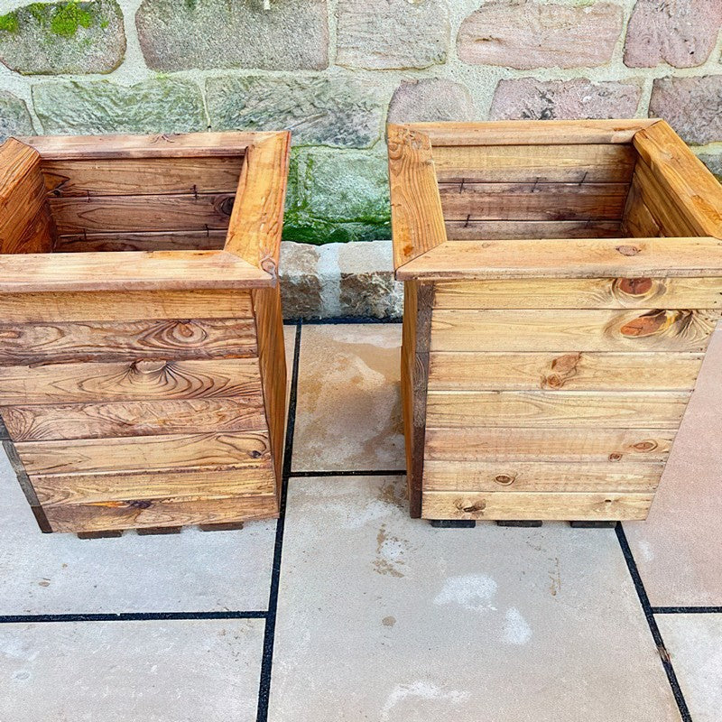 Windsor Garden Planter Set by Charles Taylor - Image 3