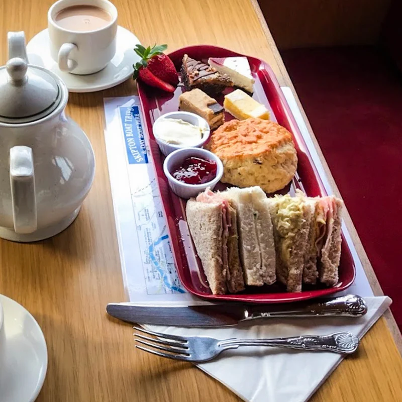 Yorkshire Afternoon Tea Cruise with Prosecco for Two - Gift Experience - Image 5